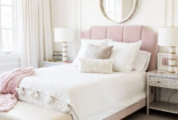 Minimalist But Beautiful White Bedroom Design Ideas 02