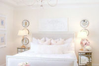 Minimalist But Beautiful White Bedroom Design Ideas 21