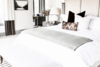 Minimalist But Beautiful White Bedroom Design Ideas 27