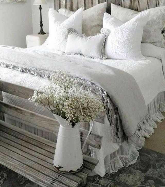 Minimalist But Beautiful White Bedroom Design Ideas 29