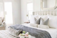 Minimalist But Beautiful White Bedroom Design Ideas 55