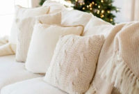 Simple And Easy DIY Winter Decor Ideas For Your Apartment 39