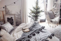 Simple And Easy DIY Winter Decor Ideas For Your Apartment 60