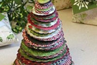 Stunning And Unique Recycled Christmas Tree Decoration Ideas 03