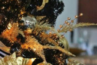 Totally Inspiring Black And Gold Christmas Decoration Ideas03