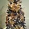 Totally Inspiring Black And Gold Christmas Decoration Ideas07
