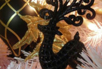 Totally Inspiring Black And Gold Christmas Decoration Ideas28