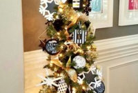 Totally Inspiring Black And Gold Christmas Decoration Ideas30