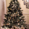 Totally Inspiring Black And Gold Christmas Decoration Ideas42