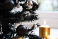 Totally Inspiring Black And Gold Christmas Decoration Ideas52