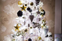 Totally Inspiring Black And Gold Christmas Decoration Ideas58