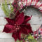 Unique Christmas Wreath Decoration Ideas For Your Front Door 20
