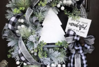 Unique Christmas Wreath Decoration Ideas For Your Front Door 44