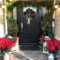 Welcoming Christmas Entryway Decoration For Your Home 02