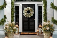 Welcoming Christmas Entryway Decoration For Your Home 03