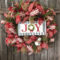 Welcoming Christmas Entryway Decoration For Your Home 38