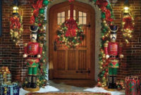 Welcoming Christmas Entryway Decoration For Your Home 39