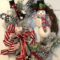 Welcoming Christmas Entryway Decoration For Your Home 50