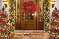 Welcoming Christmas Entryway Decoration For Your Home 51