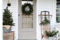 Welcoming Christmas Entryway Decoration For Your Home 59