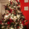 Awesome Red And White Christmas Tree Decoration Ideas 11