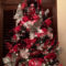 Awesome Red And White Christmas Tree Decoration Ideas 41