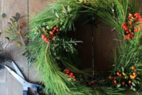 Brilliant DIY Christmas Wearth Decoration Ideas 31