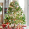 Charming Traditional Christmas Tree Decor Ideas 06