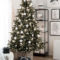 Charming Traditional Christmas Tree Decor Ideas 21