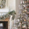 Charming Traditional Christmas Tree Decor Ideas 36