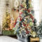 Charming Traditional Christmas Tree Decor Ideas 43