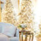 Charming Traditional Christmas Tree Decor Ideas 50