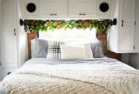 Creative RV Remodel Ideas For Christmas 09