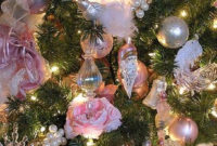 Cute Pink Christmas Tree Decoration Ideas You Will Totally Love 08