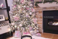 Cute Pink Christmas Tree Decoration Ideas You Will Totally Love 52