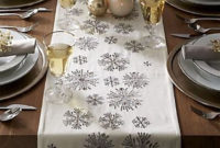 Eye Catching Kitchen Table Christmas Decoration Ideas 02