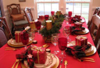 Eye Catching Kitchen Table Christmas Decoration Ideas 28