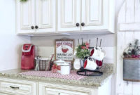 Fabulous Kitchen Christmas Decoration Ideas 34