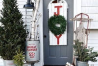 Favorite Christmas Porch Decoration Ideas 02