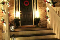 Favorite Christmas Porch Decoration Ideas 09