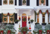 Favorite Christmas Porch Decoration Ideas 14