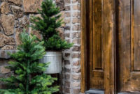 Favorite Christmas Porch Decoration Ideas 21