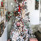 Gorgeous Farmhouse Christmas Tree Decoration Ideas 55