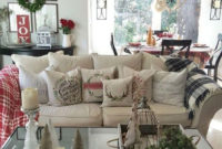 Inspiring Christmas Decoration Ideas For Your Living Room 21