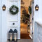 Marvelous Christmas Entryway Decoration Ideas 05