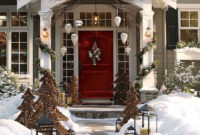 Marvelous Christmas Entryway Decoration Ideas 16