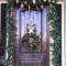 Marvelous Christmas Entryway Decoration Ideas 27
