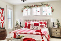 Pretty Christmas Decoration Ideas For Your Bedroom 07