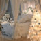 Pretty Christmas Decoration Ideas For Your Bedroom 18