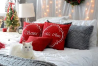 Pretty Christmas Decoration Ideas For Your Bedroom 27